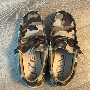 Hey dude Wally camo slip on shoes